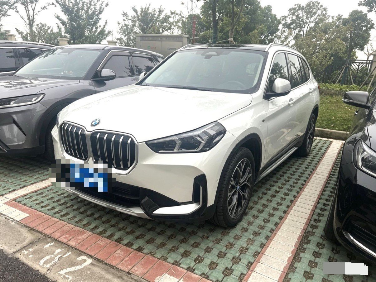 BMW X1 2024 BMW X1 2024 car image