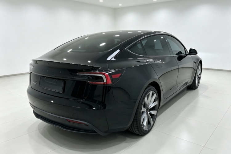 Tesla Model 3 2023 #5 Tesla Model 3 2023 immagine di auto #5