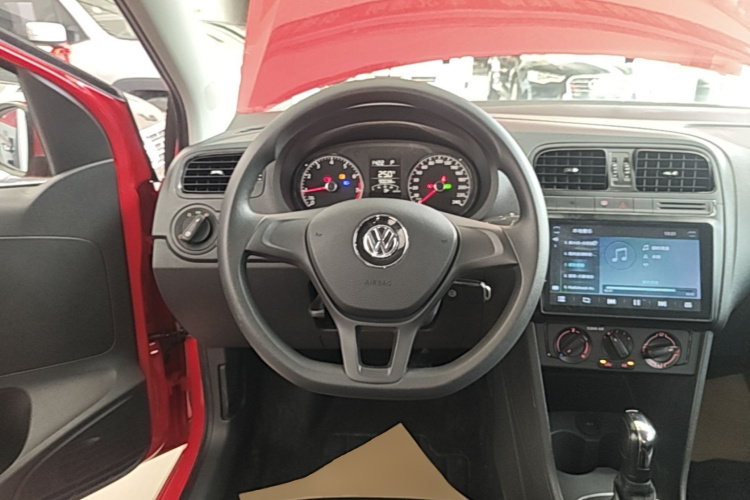 Volkswagen Polo 2017 #15 Volkswagen Polo 2017 car image #15