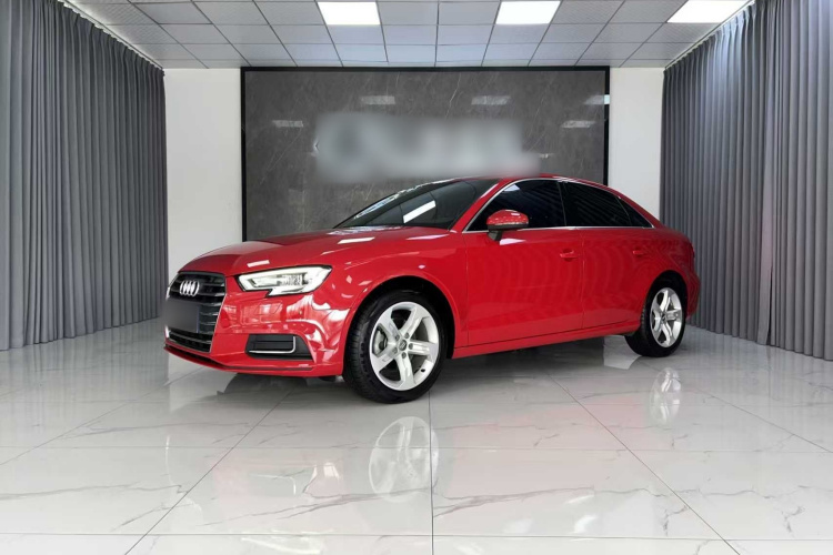 Audi A3 2019 car image #2