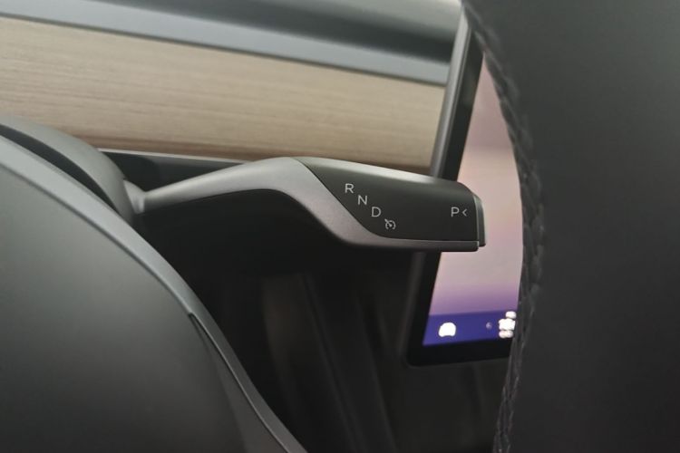 Tesla Model Y 2022 #14 Tesla Model Y 2022 car image #14