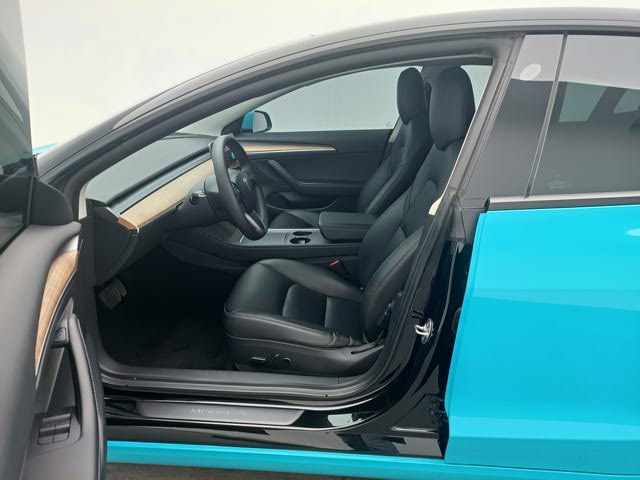 Tesla Model 3 2021 car image #9