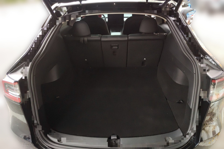 Tesla Model Y 2023 #21 Tesla Model Y 2023 car image #21