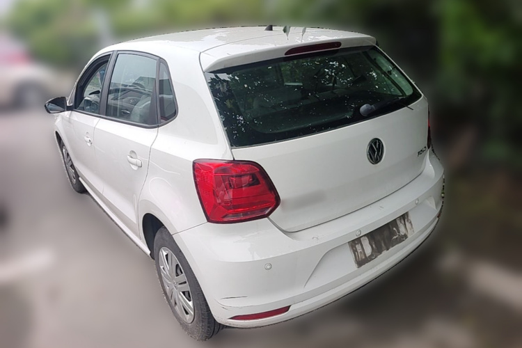 Volkswagen Polo 2016 car image #5