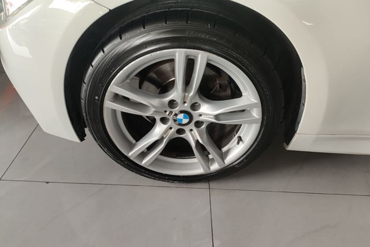 BMW 3 Series 2018 #9 BMW 3 Series 2018 car image #9