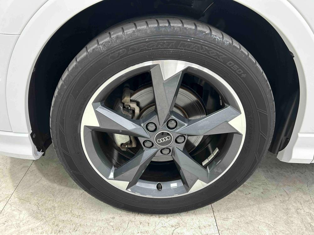 Audi Q3 2022 صورة سيارة #16