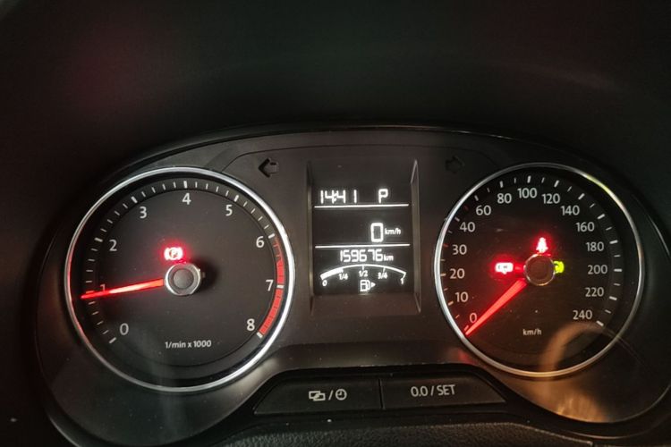 Volkswagen Polo 2015 #12 Volkswagen Polo 2015 car image #12