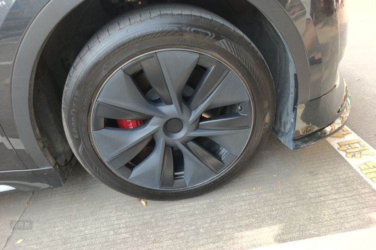 Tesla Model Y 2024 #9 Tesla Model Y 2024 immagine di auto #9