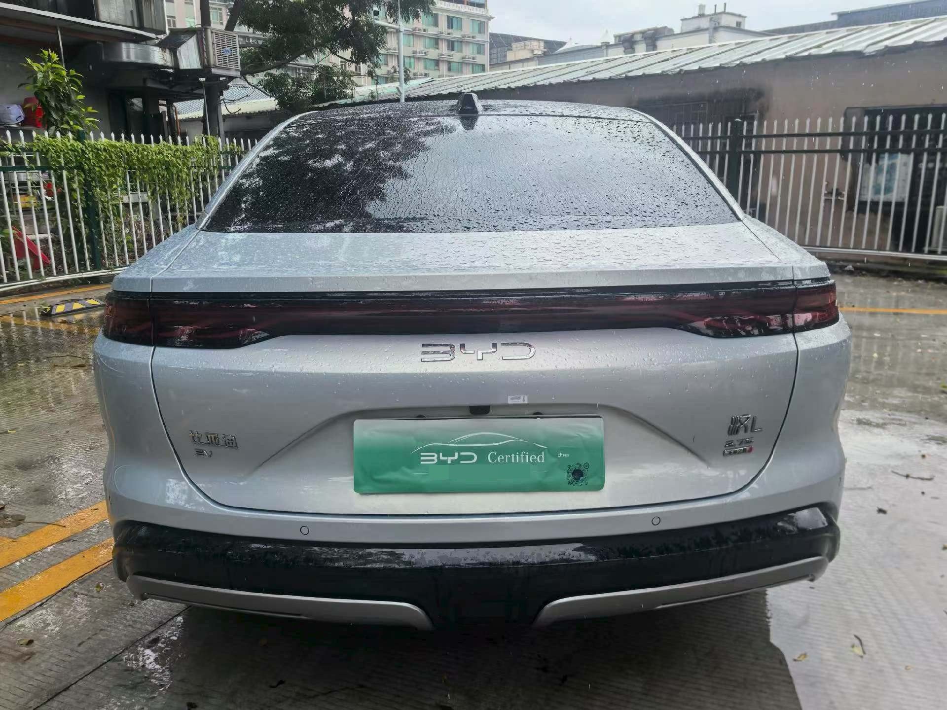 BYD HanL 2025 car image #6