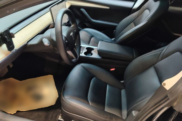 Tesla Model 3 2022 car image #19