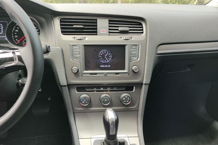 Volkswagen Golf 2017 #13 Volkswagen Golf 2017 car image #13