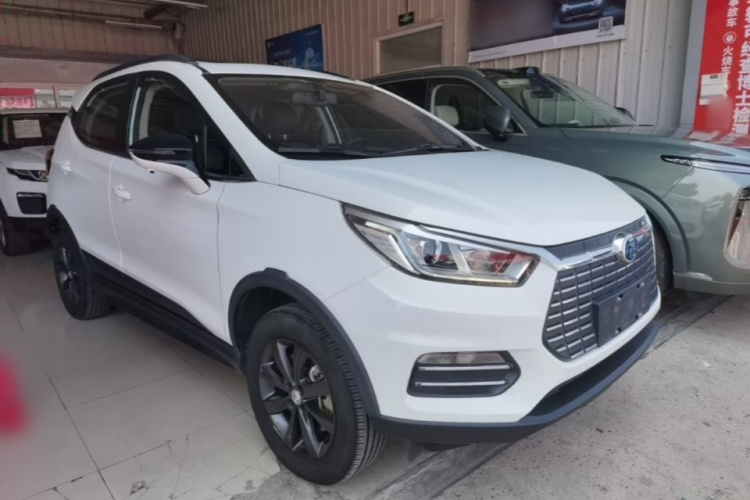 BYD Yuan New Energy 2019 immagine di auto #4
