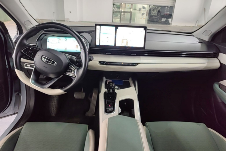 GEELY Emgrand L HiP 2022 car image #11