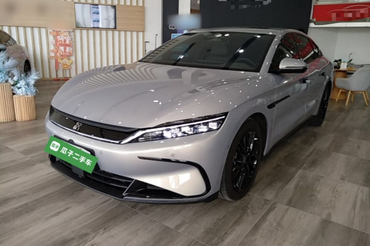 BYD Han 2025 car image #2