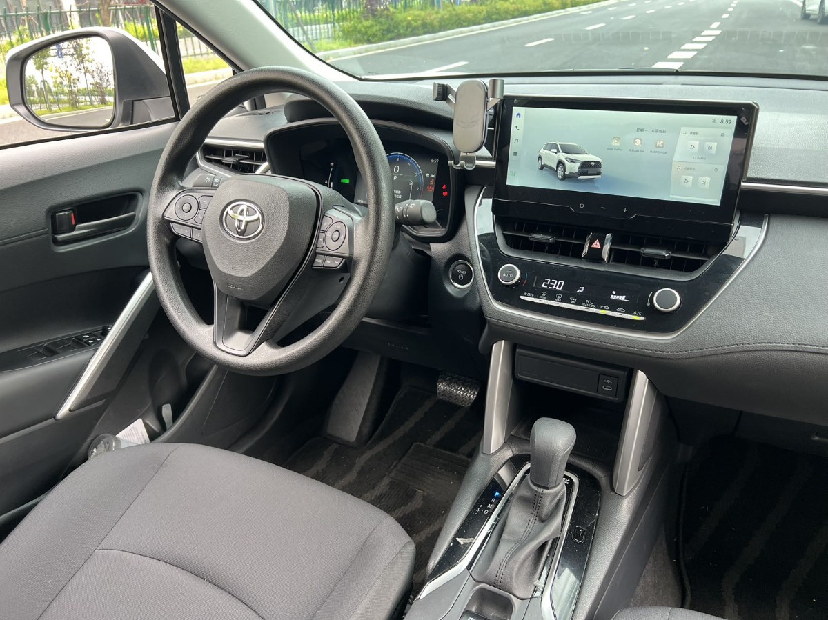 Toyota Corolla Cross 2025 #14 Toyota Corolla Cross 2025 car image #14