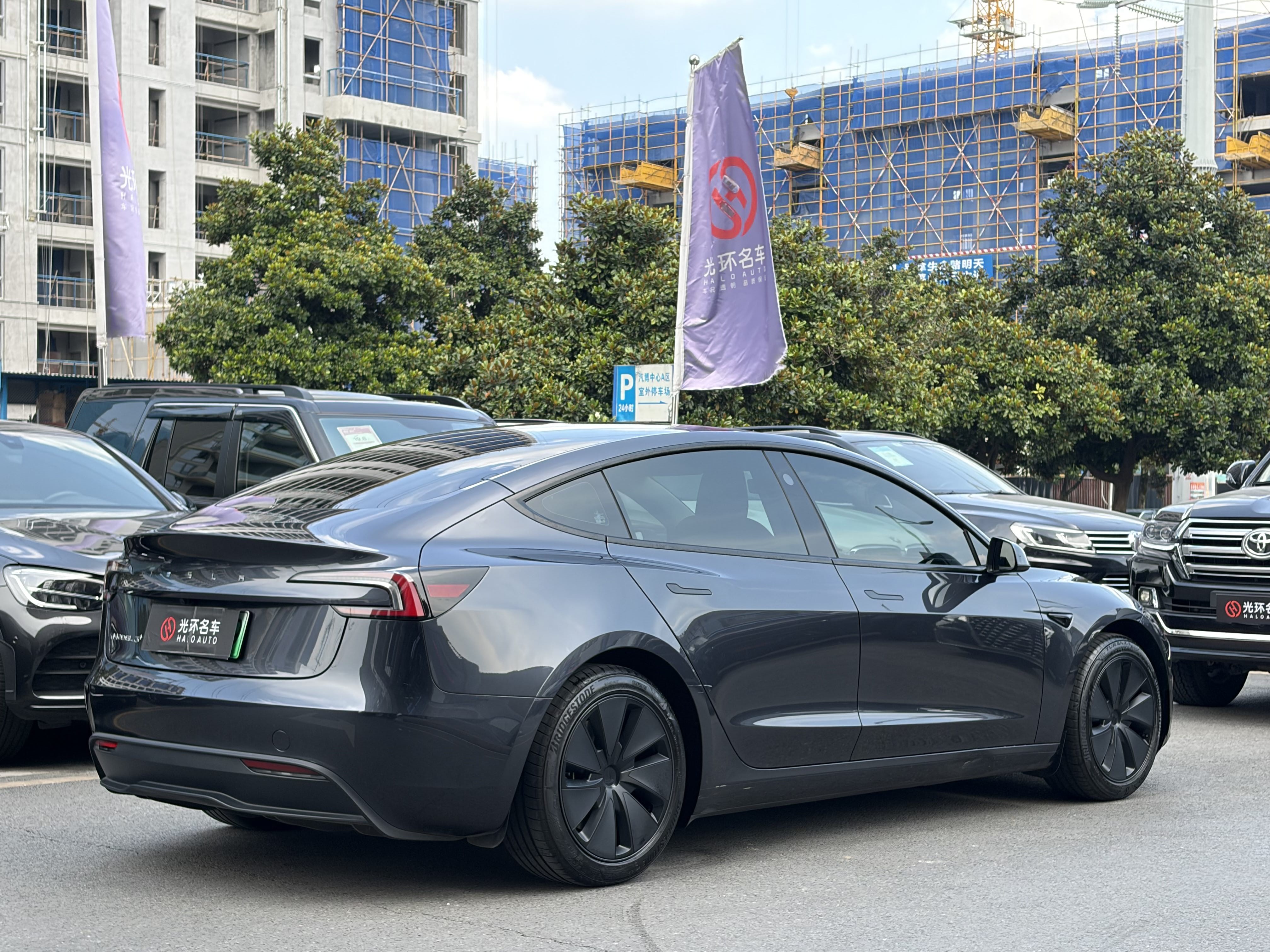 Tesla Model 3 2025 car image #12