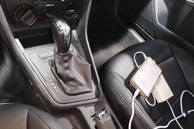 Volkswagen Lavida 2019 car image #14