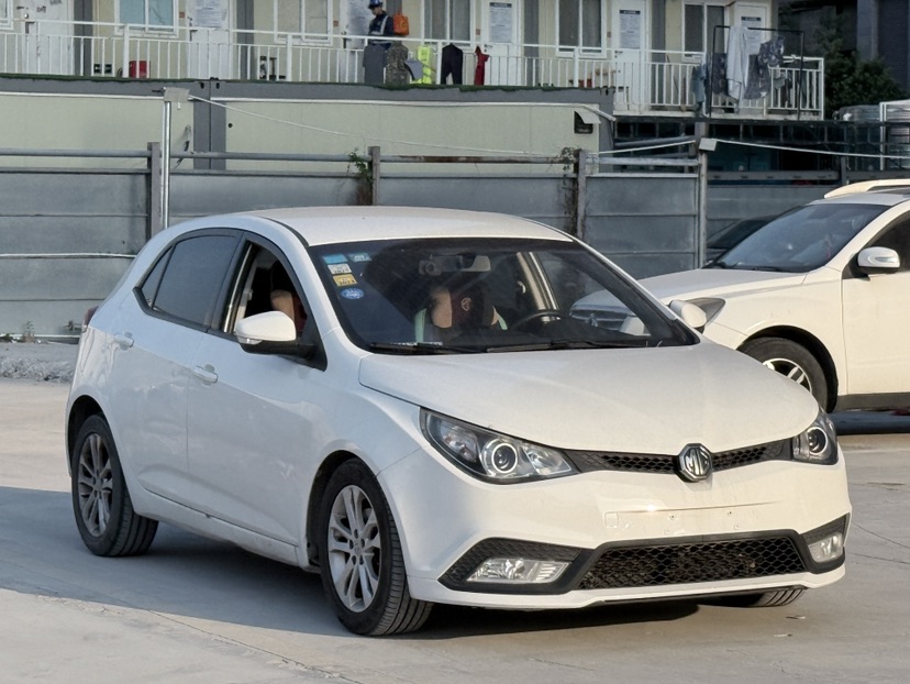 MG 5 2015 #3 MG 5 2015 car image #3