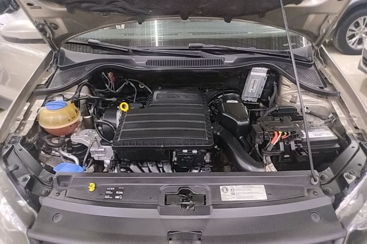 Volkswagen Polo 2016 car image #20