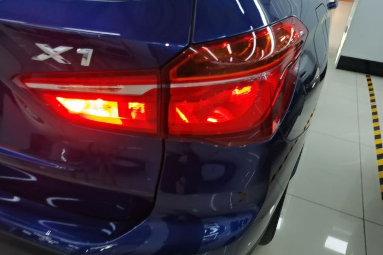 BMW X1 2017 #8 BMW X1 2017 car image #8