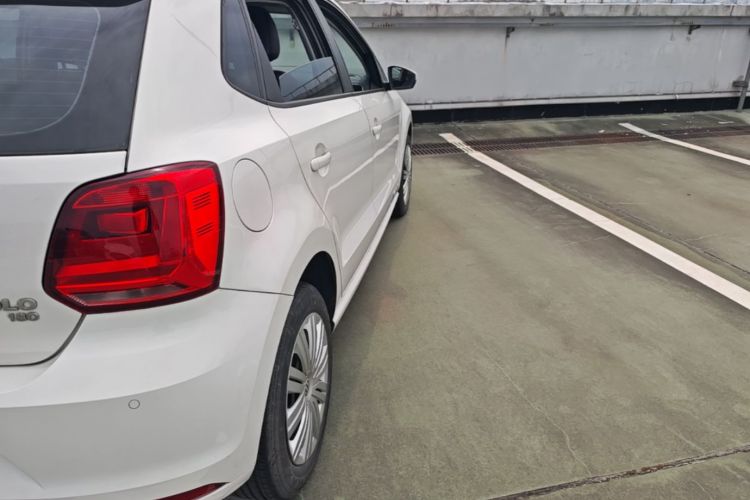 Volkswagen Polo 2018 car image #8