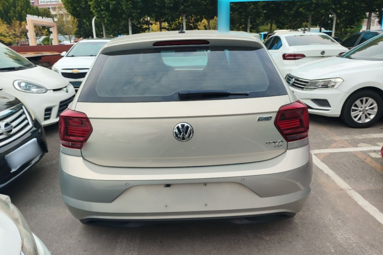 Volkswagen Polo 2020 car image #6