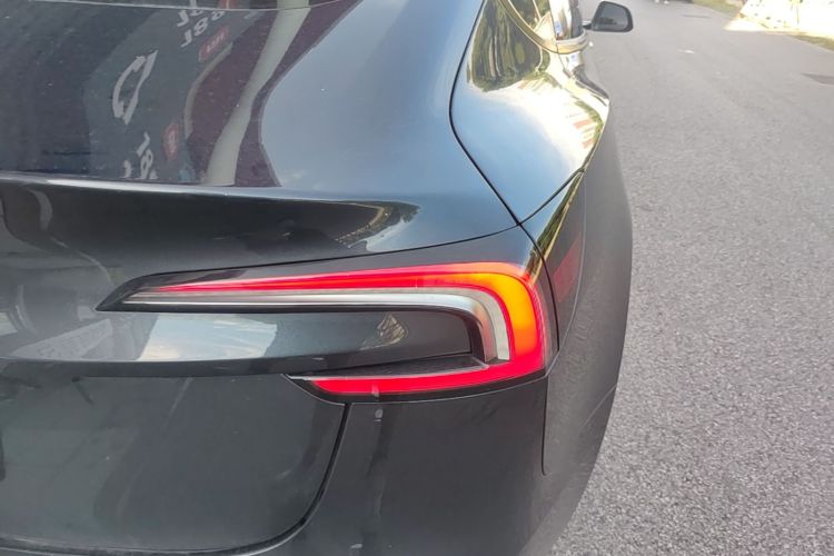 Tesla Model 3 2025 #8 Tesla Model 3 2025 car image #8