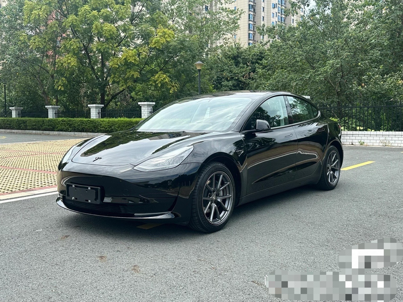Tesla Model 3 2023 car image 