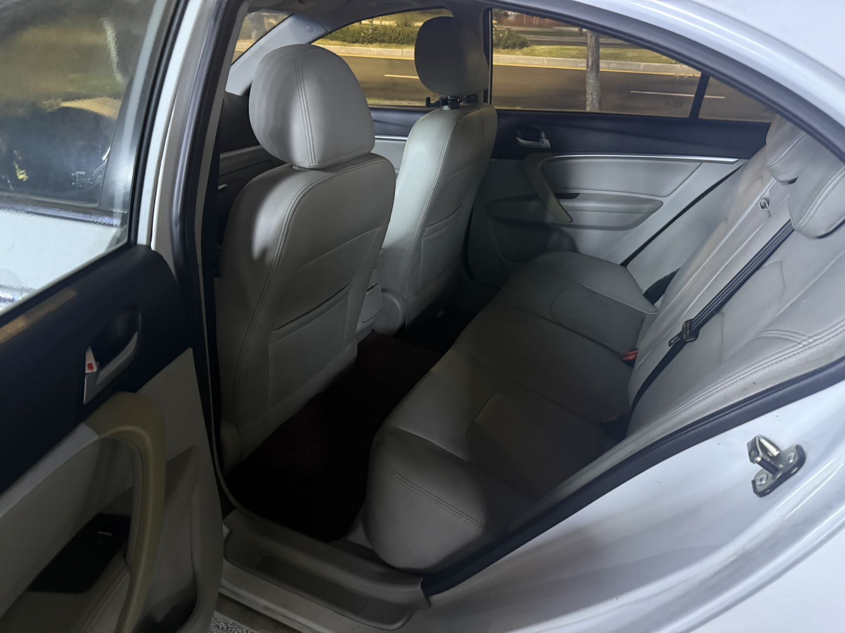 GEELY Emgrand 2015 #4 GEELY Emgrand 2015 immagine di auto #4