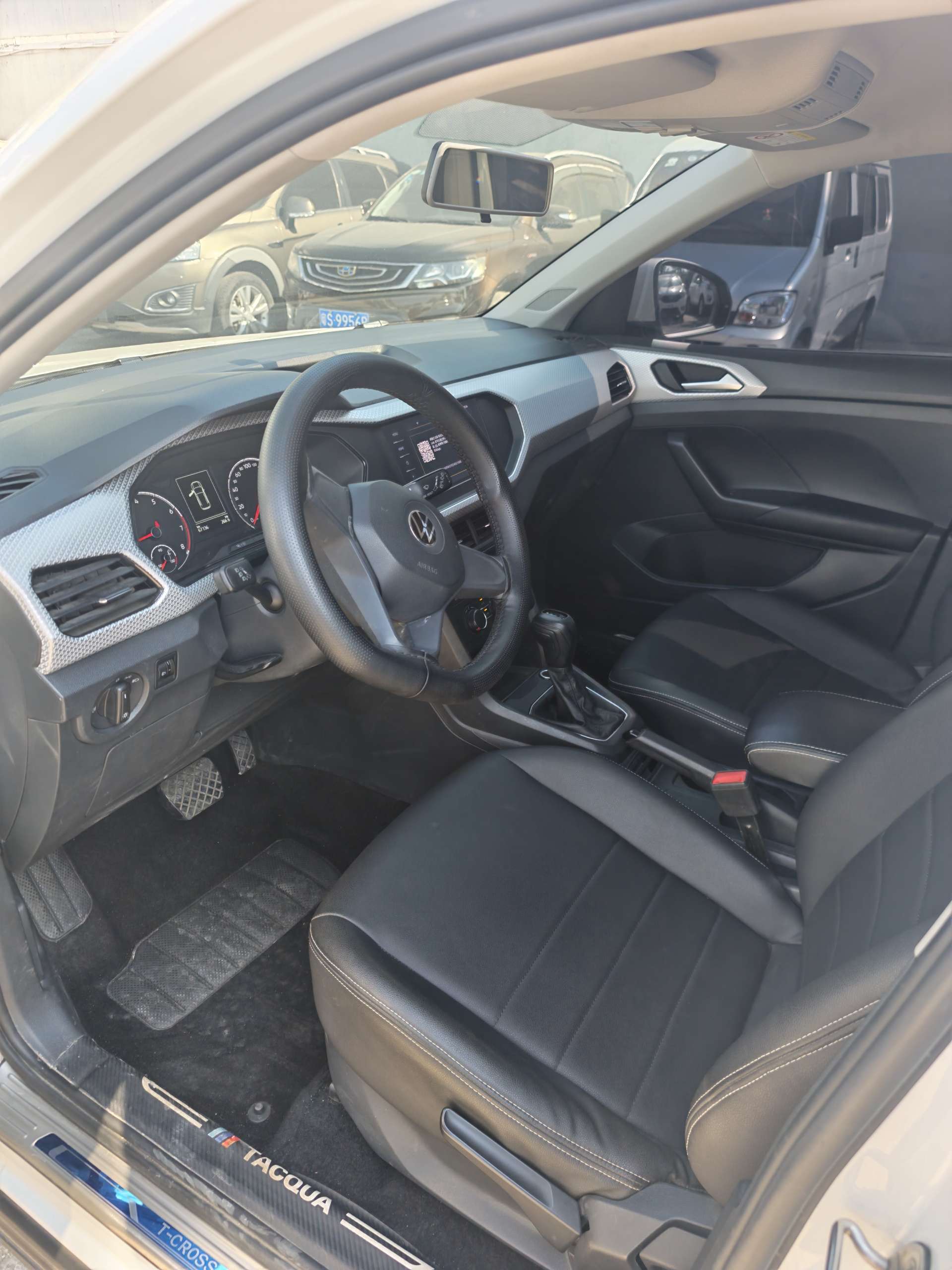 Volkswagen Tacqua 2021 car image #9