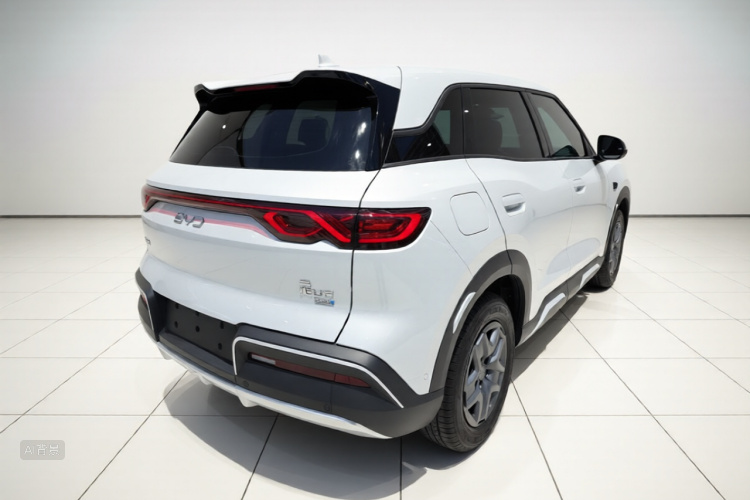 BYD YuanUP 2026 car image #7