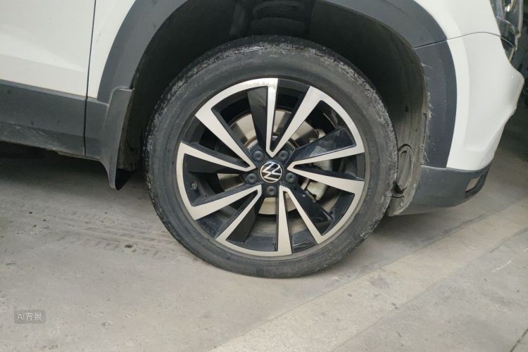 Volkswagen Tharu 2020 car image #9