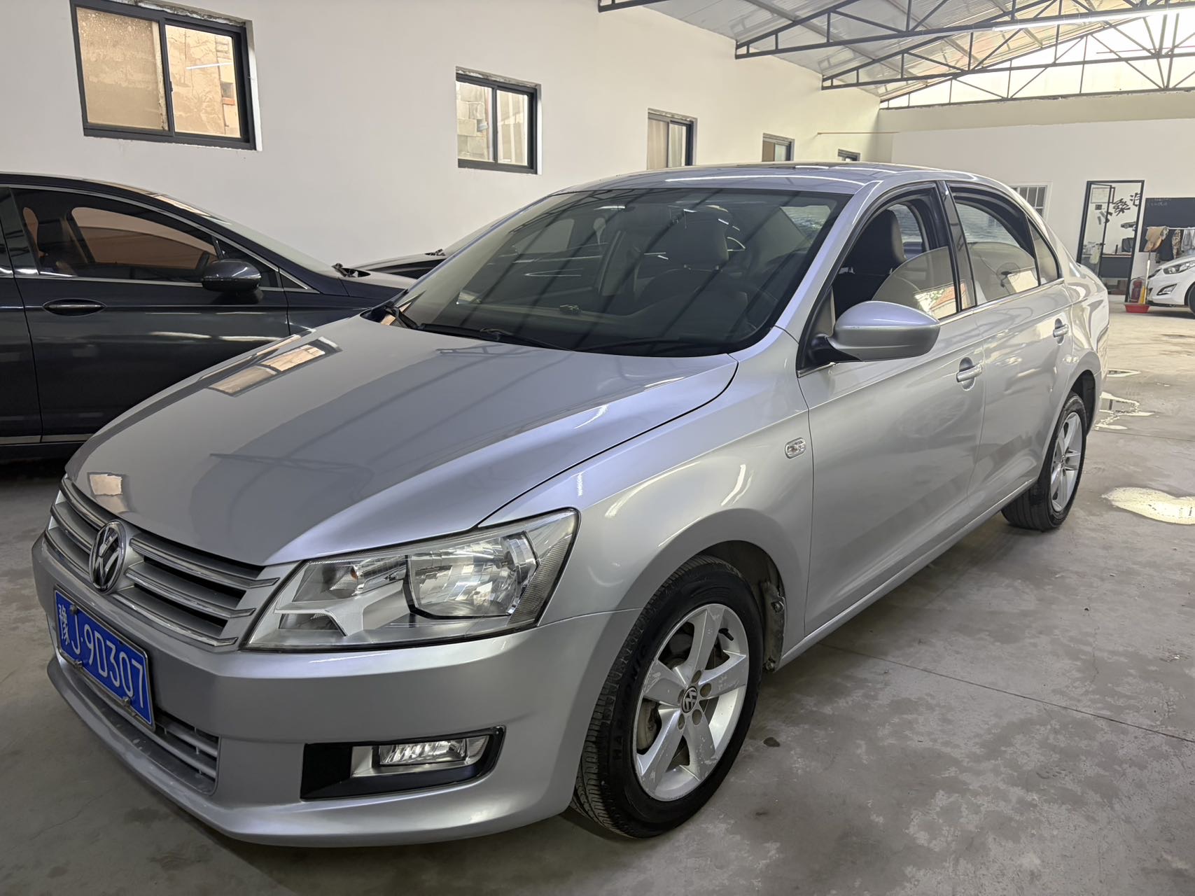 Volkswagen Santana 2014 immagine di auto 