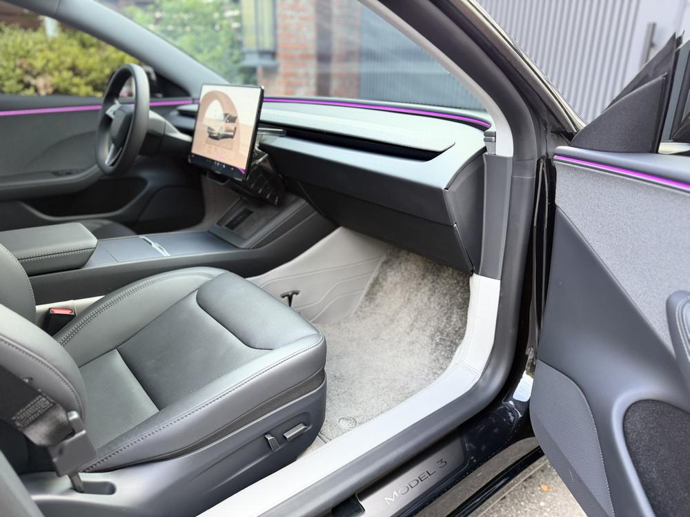 Tesla Model 3 2025 car image #8