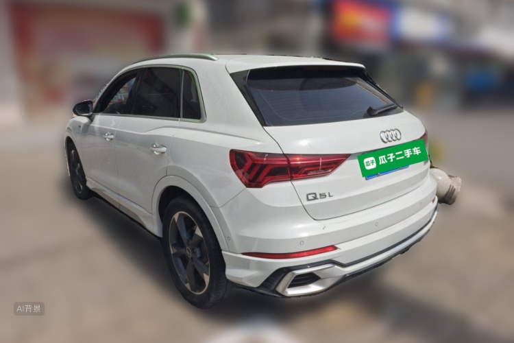 Audi Q3 2024 car image #5