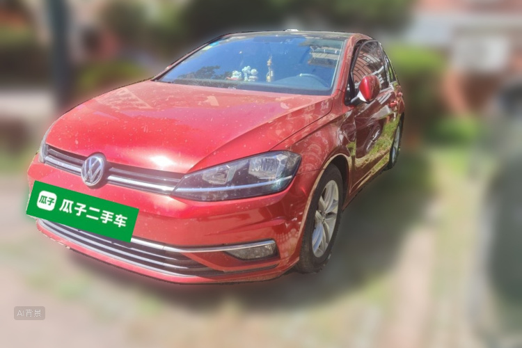 Volkswagen Golf 2018 car image #2
