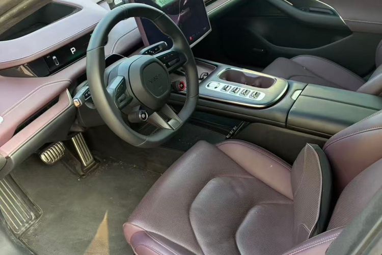 MI SU7 2025 car image #10