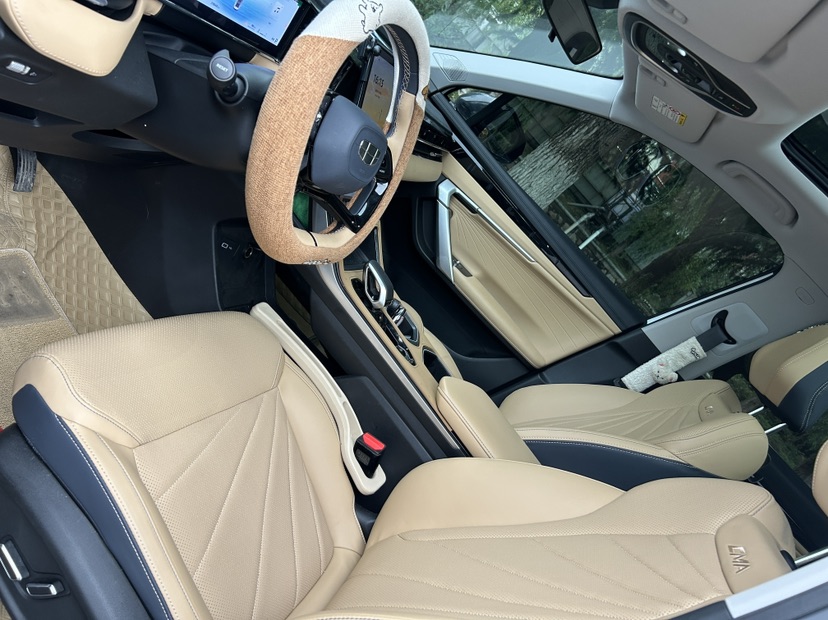 GEELY Boyue L 2024 car image #7