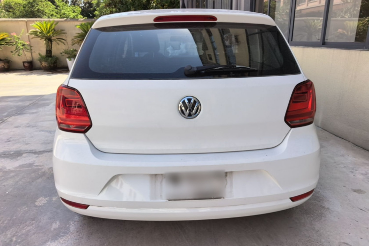 Volkswagen Polo 2015 #6 Volkswagen Polo 2015 car image #6