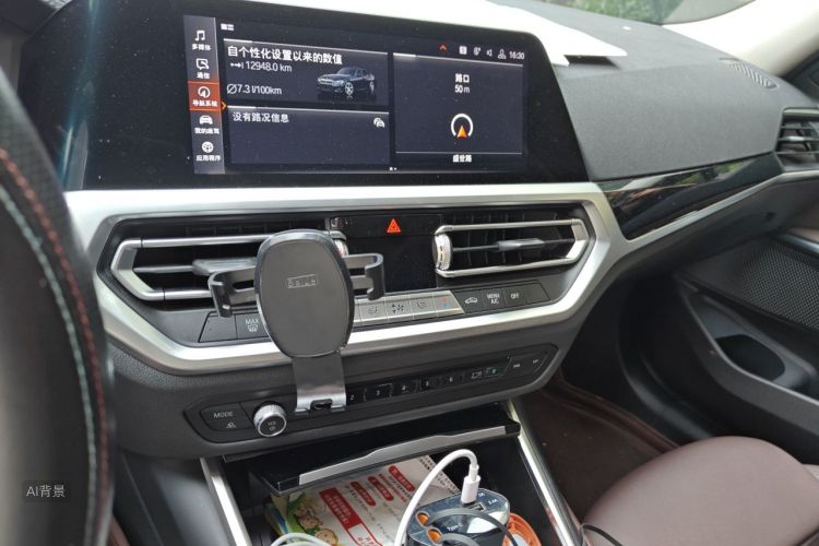 BMW 3 Series 2020 #15 BMW 3 Series 2020 car image #15