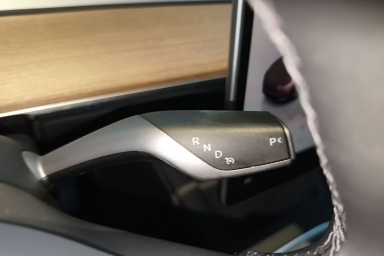 Tesla Model Y 2020 #18 Tesla Model Y 2020 car image #18