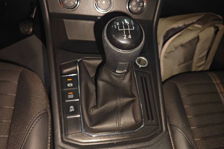 Volkswagen Lavida 2018 #14 Volkswagen Lavida 2018 car image #14