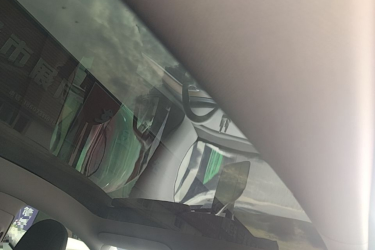 Tesla Model Y 2021 #18 Tesla Model Y 2021 car image #18