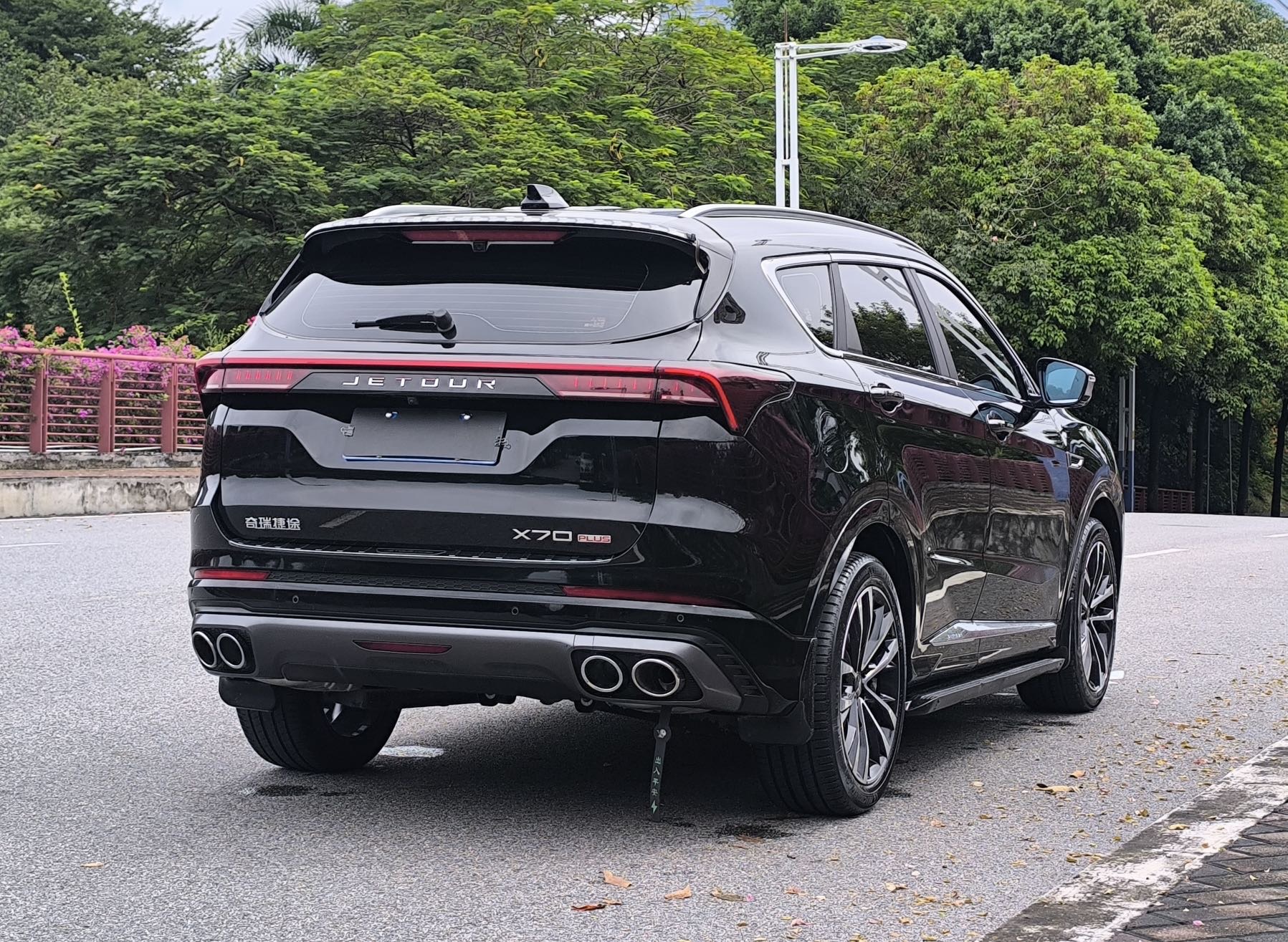 Jetour X70 PLUS 2023 #4 Jetour X70 PLUS 2023 car image #4