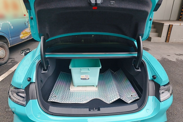 MI SU7 2025 imagem de carro #21
