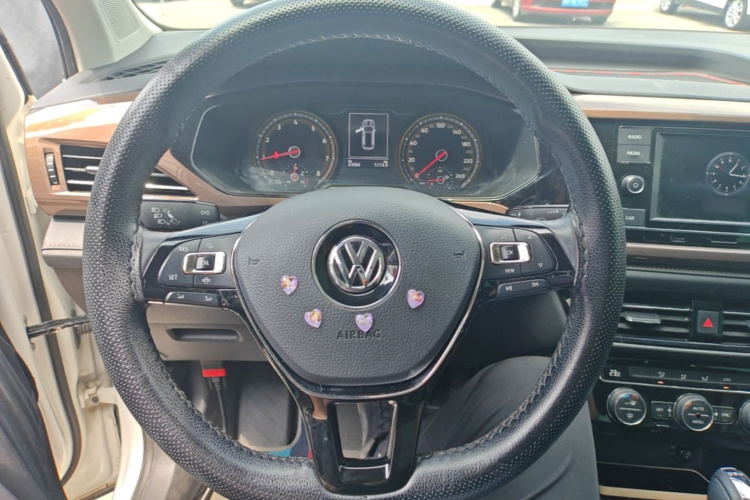 Volkswagen Tharu 2020 image de voiture #11