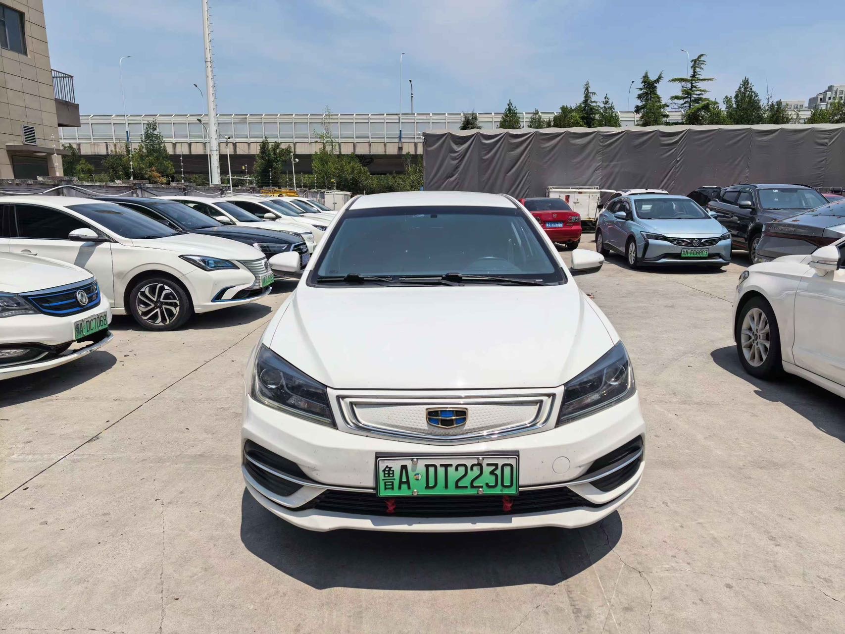 GEELY Emgrand New Energy 2018 #3 GEELY Emgrand New Energy 2018 car image #3