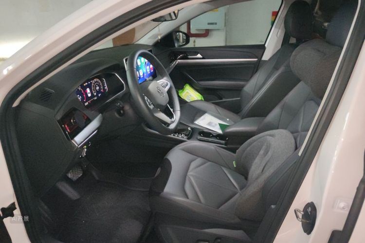 Volkswagen Lavida 2024 car image #17