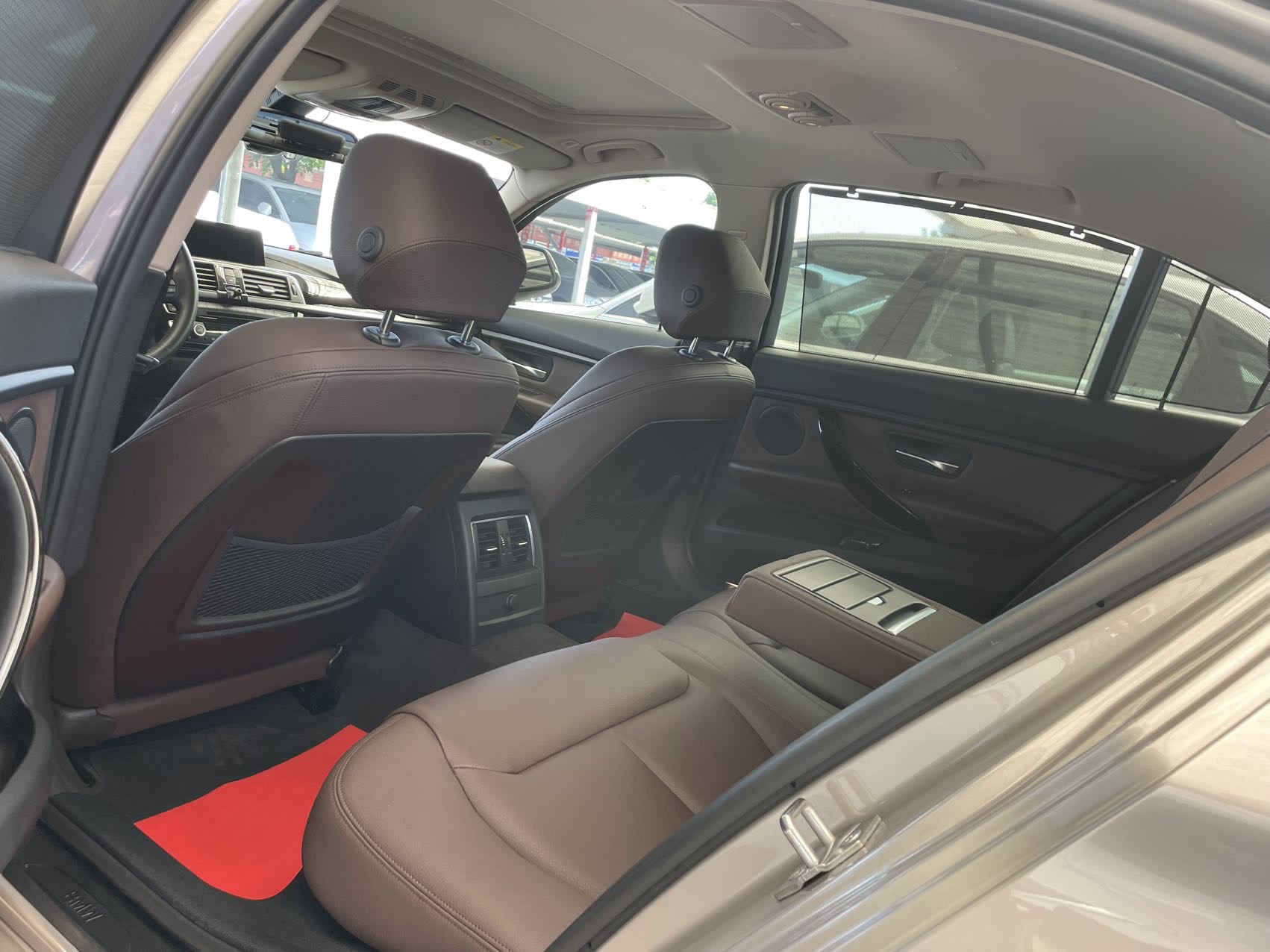 BMW 3 Series 2019 #3 BMW 3 Series 2019 car image #3