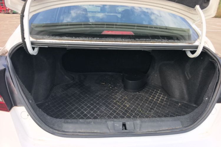 GEELY Emgrand 2021 immagine di auto #19